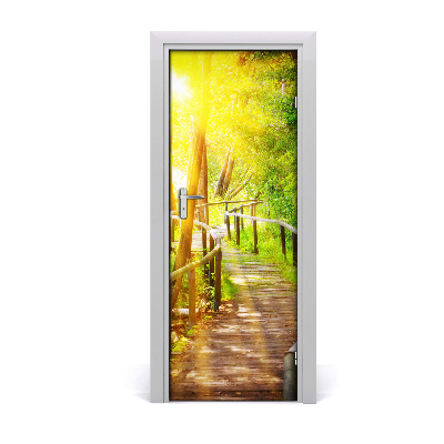 Samolepící tapeta na dveře Staza u šumi među drvećem