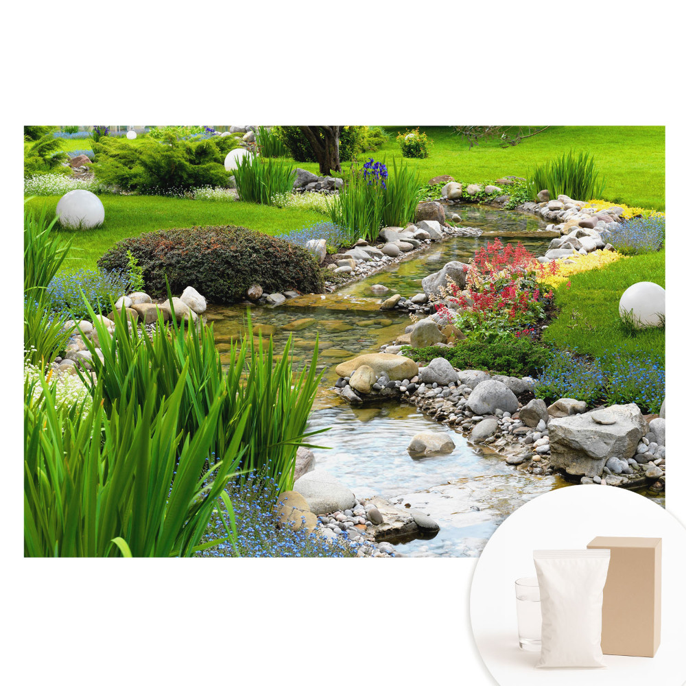 Fototapeta na netkané textilii Zelená zahrada s kamenným potokem
