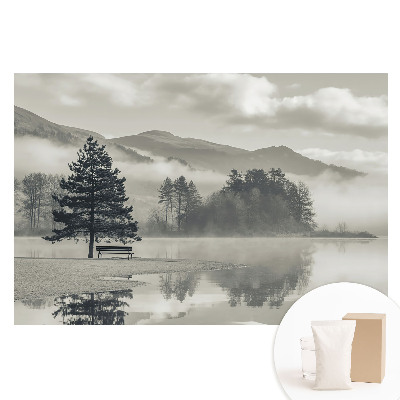 Netkaná fotografická tapeta Okouzlující mlha nad jezerem v klasickém stylu