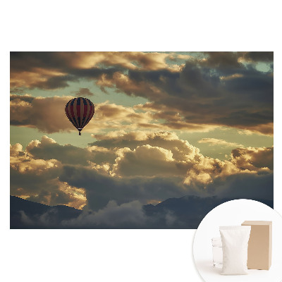 Netkaná tapeta Let balonem ve vysoké obloze