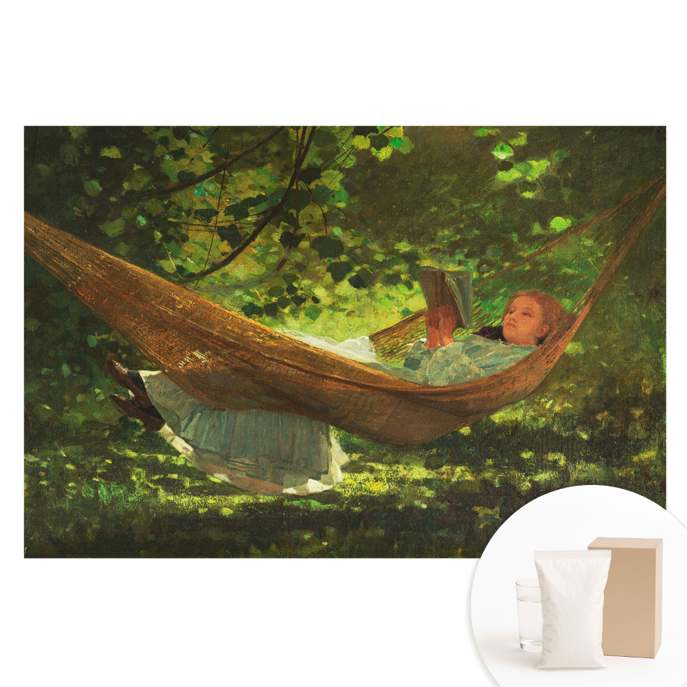 Netkaná tapeta s potiskem Dívka v houpací síti pod stromy