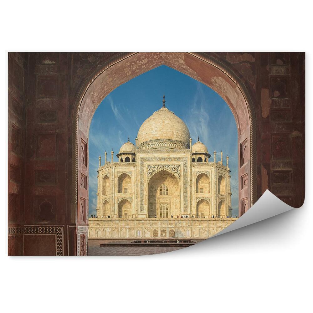 Samolepící fototapeta Pohled na oblouk tunelu Tádž Mahal