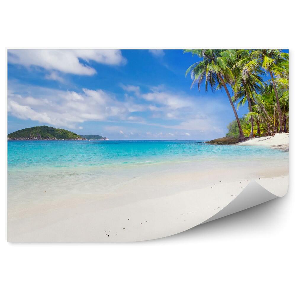 Fototapeta na zeď Tropická pláž písek modrá voda palmy ostrovy
