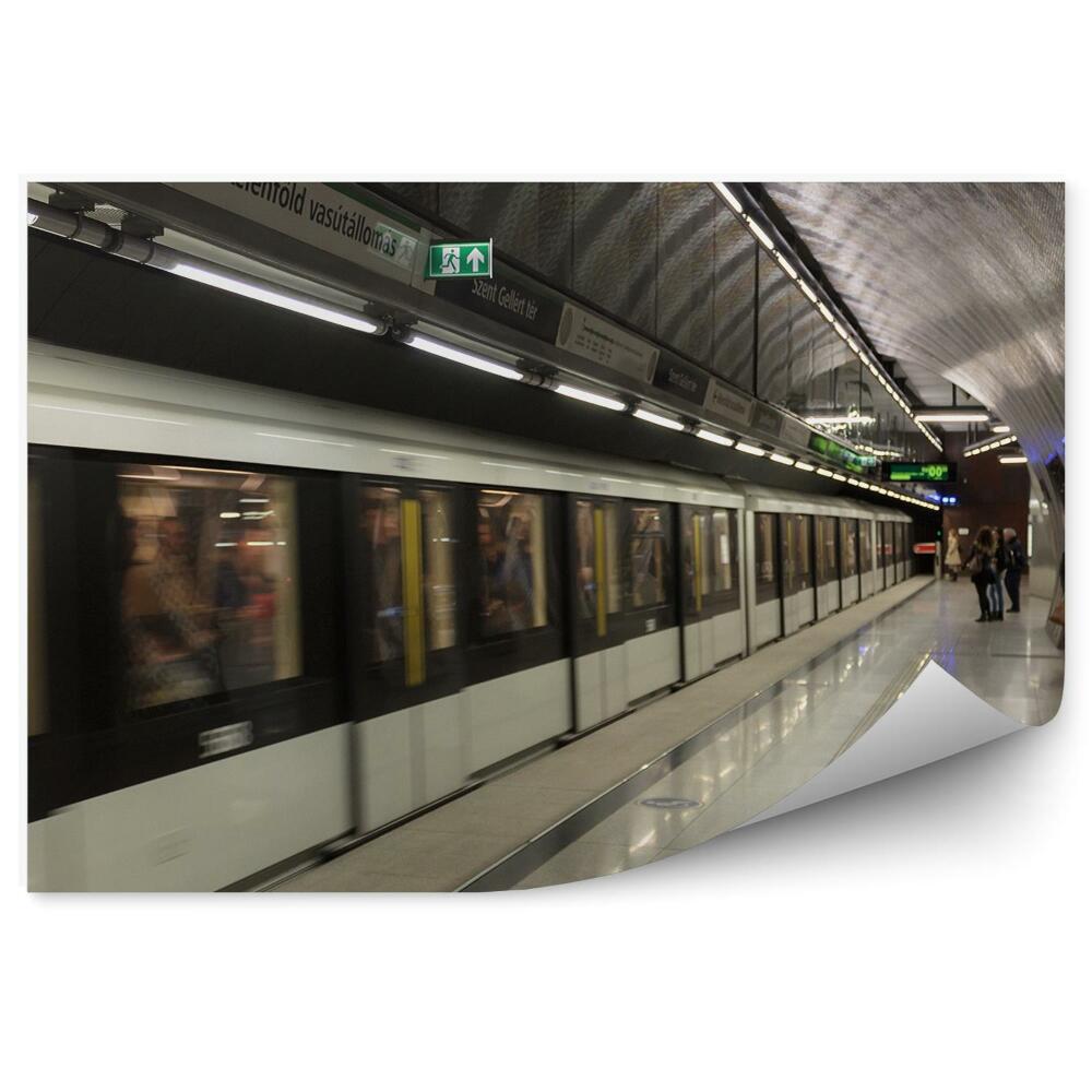 Fototapeta Stanice metra vlak cestující lidé