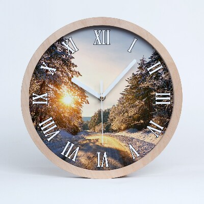 Dřevěné hodiny na stenu Cesta v lese v zimě