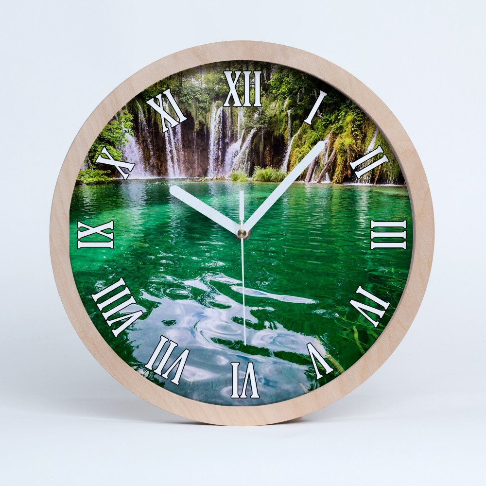 Okrúhle dřevěne hodiny Plitvické jezero